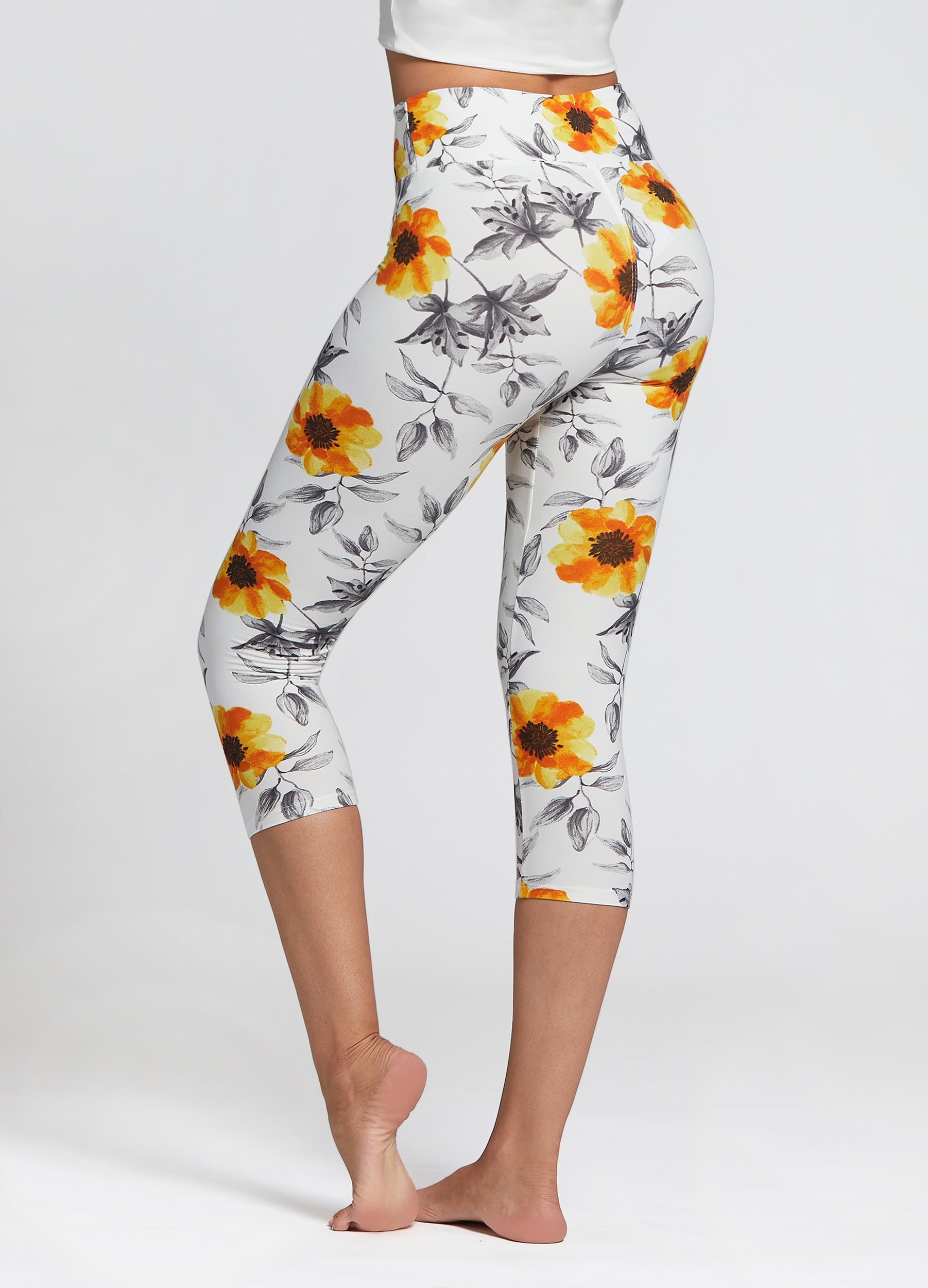 Chloe Ultra Soft 3" High Waist Capri Leggings - Blooming