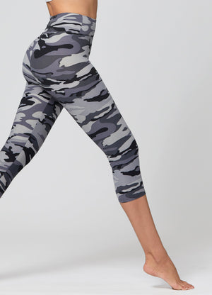 Chloe Ultra Soft 3" High Waist Capri Leggings - In Plain Sight